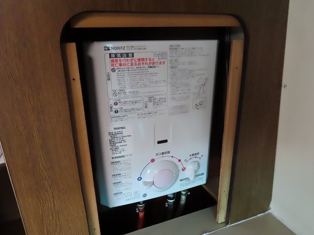 キャンピングカーバスコン