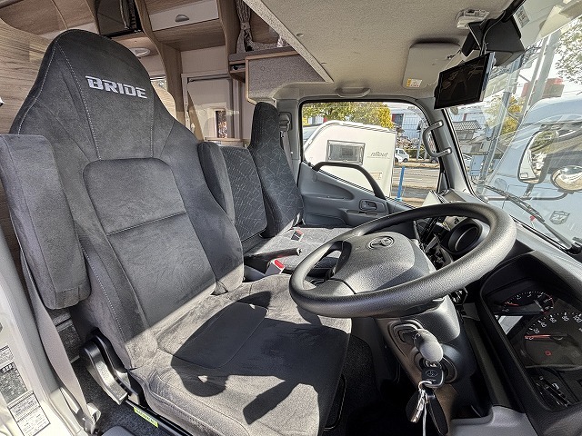 キャンピングカーキャブコン