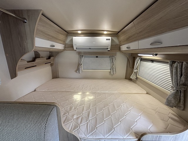 キャンピングカーキャブコン