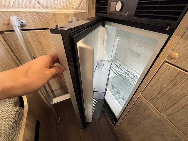 キャンピングカーキャブコン