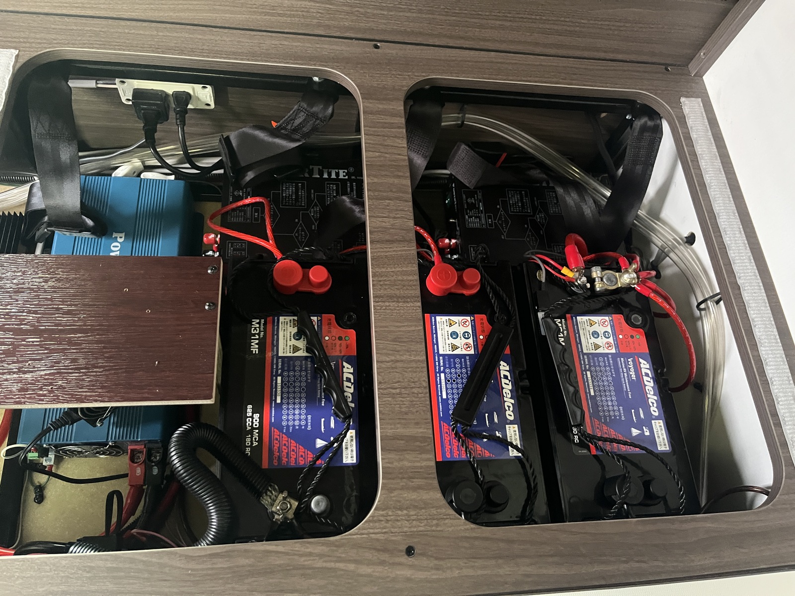 キャンピングカーキャブコン