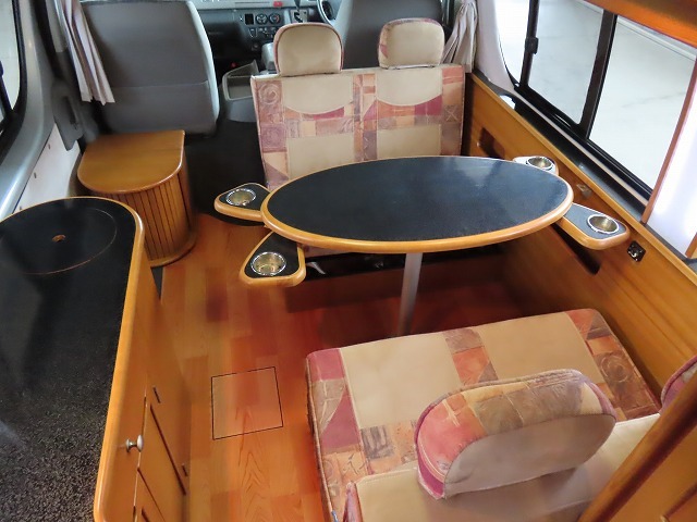 キャンピングカーバンコン