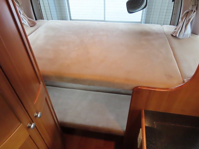 キャンピングカーバンコン