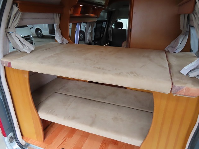 キャンピングカーバンコン