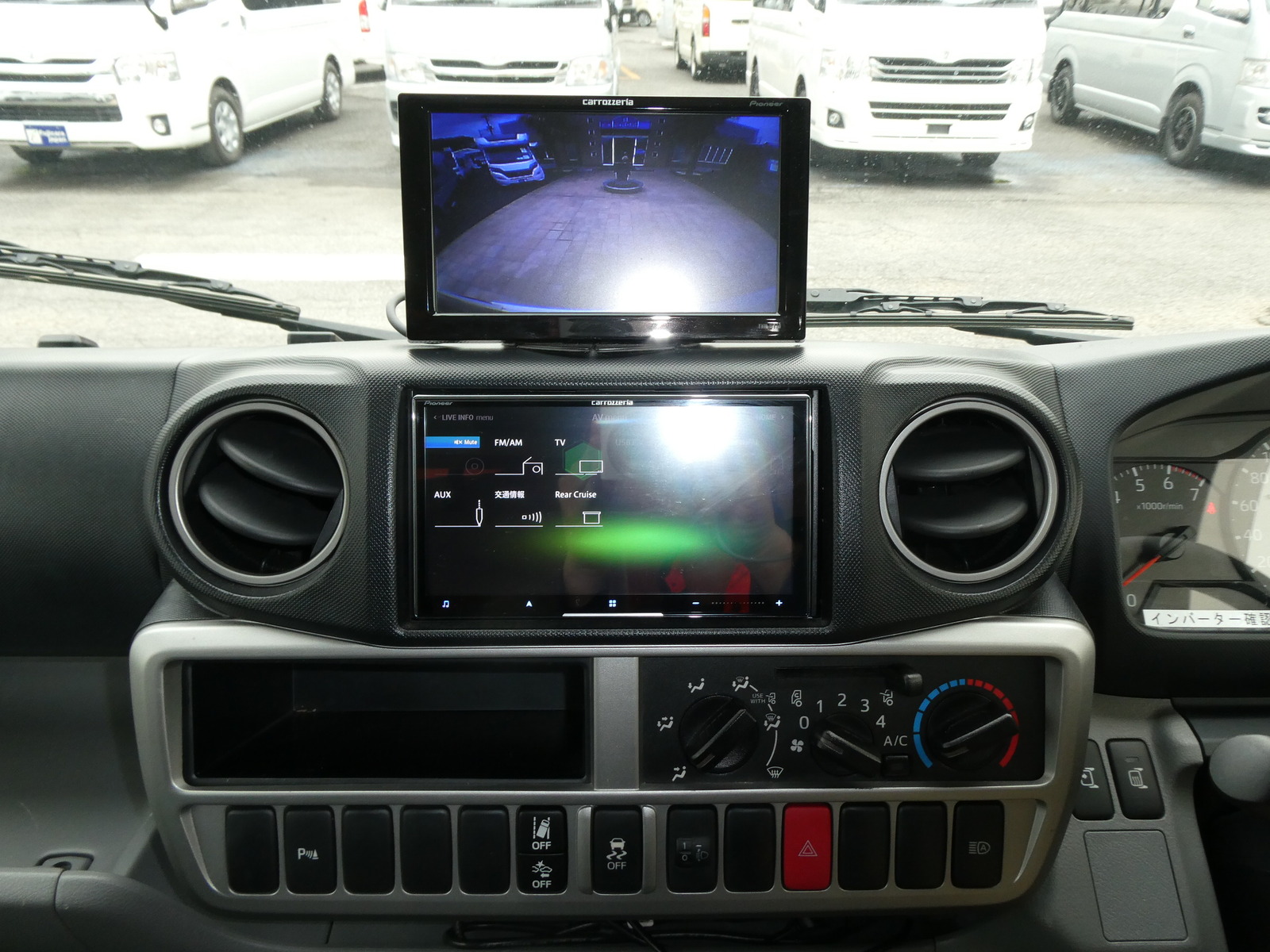 キャンピングカーキャブコン