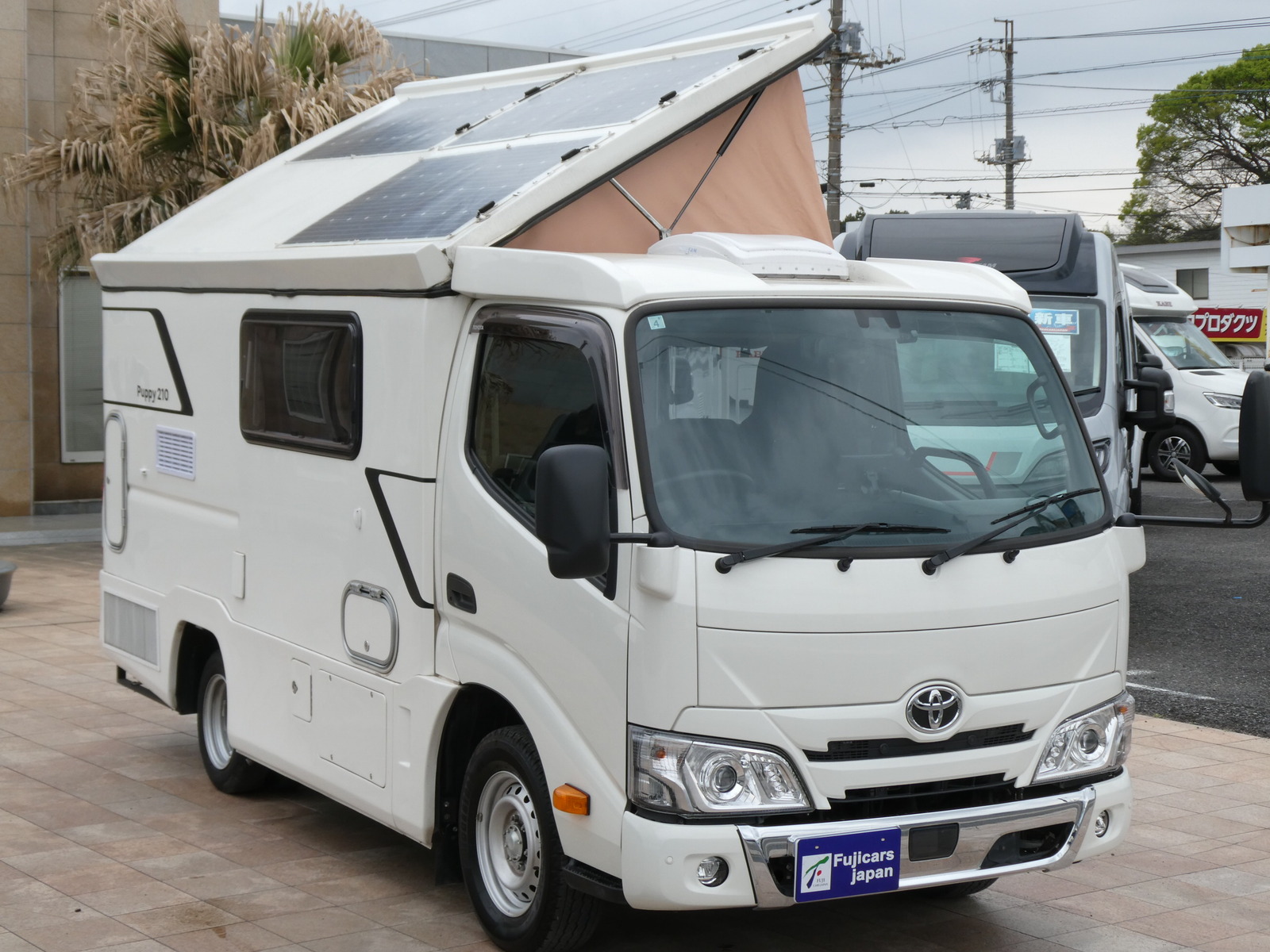 キャンピングカーキャブコン