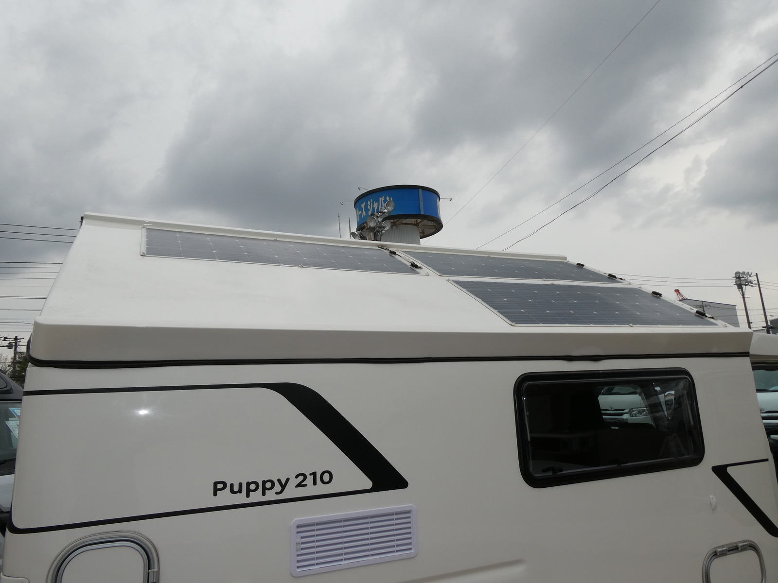 キャンピングカーキャブコン