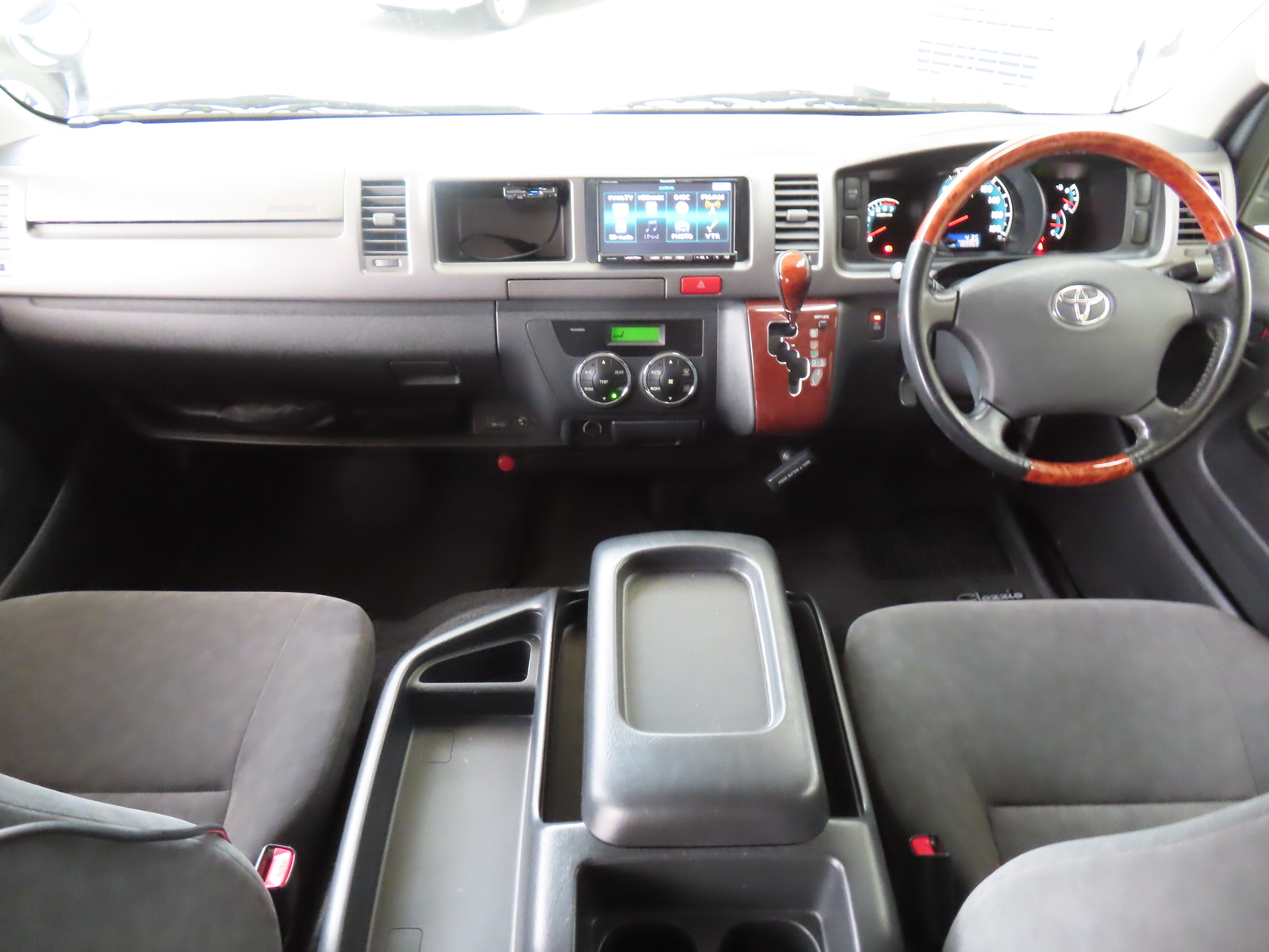 キャンピングカーバンコン