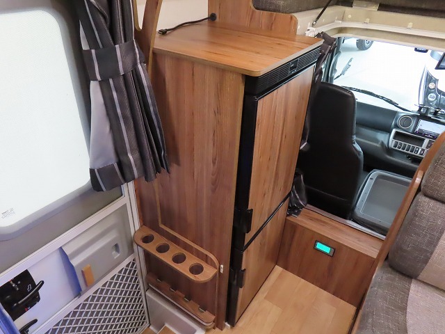 キャンピングカーキャブコン