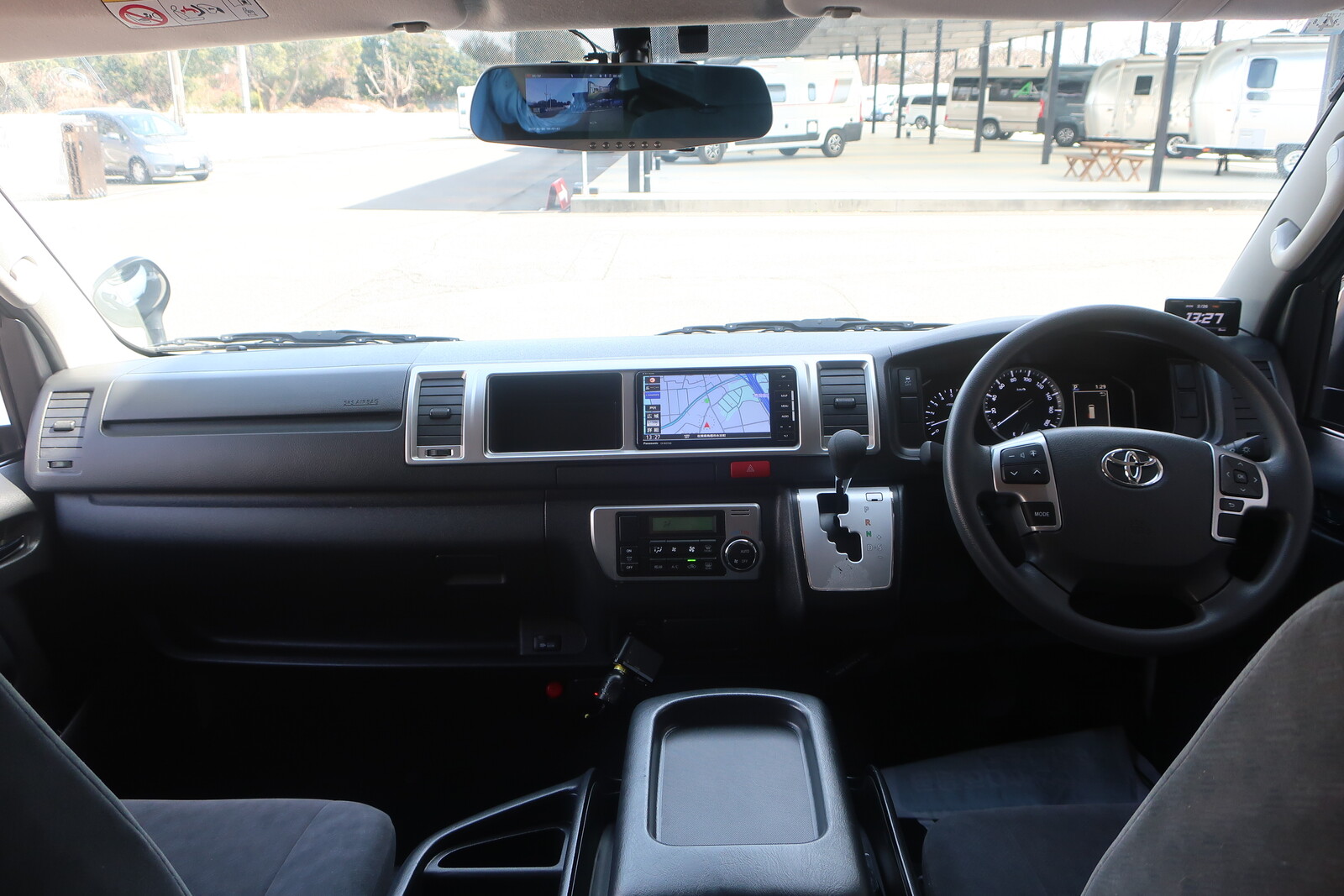 キャンピングカーバンコン