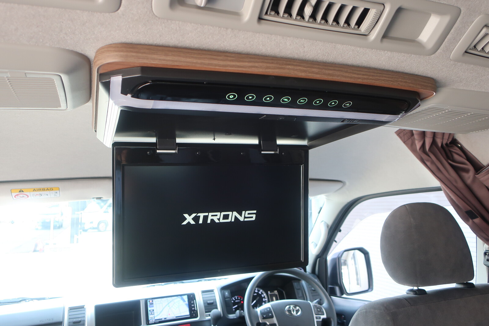 キャンピングカーバンコン