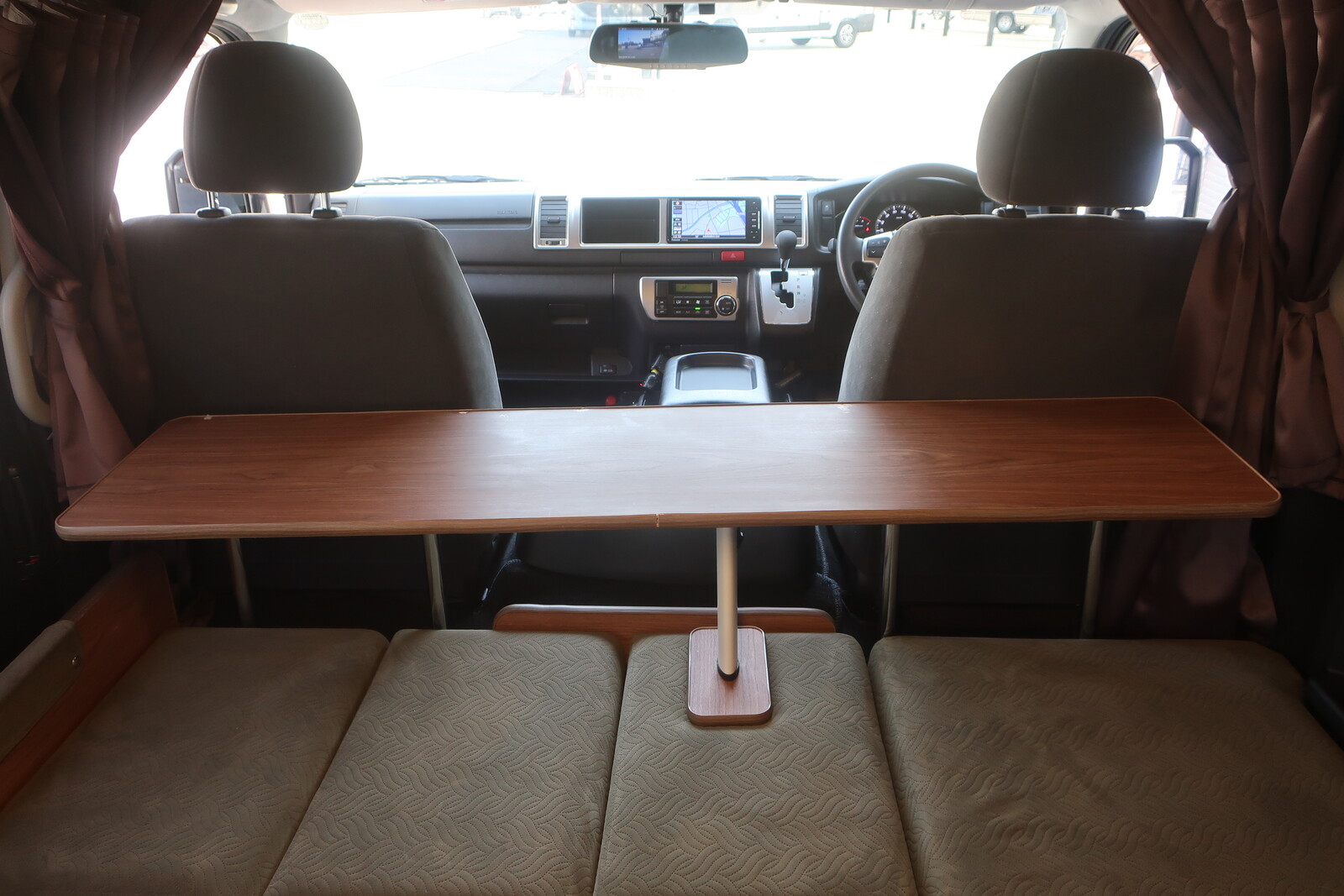 キャンピングカーバンコン