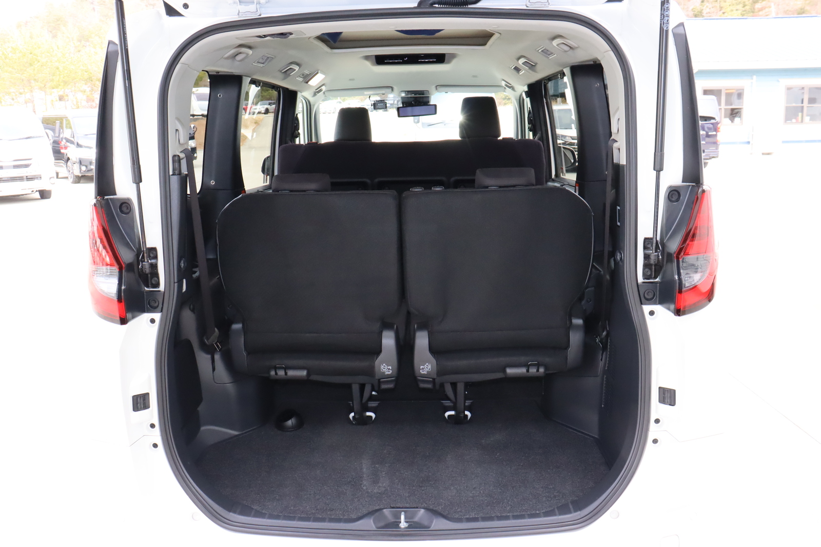 キャンピングカーバンコン