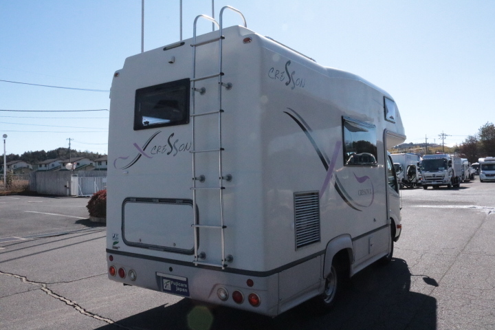 キャンピングカーキャブコン