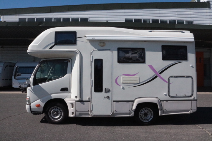 キャンピングカーキャブコン