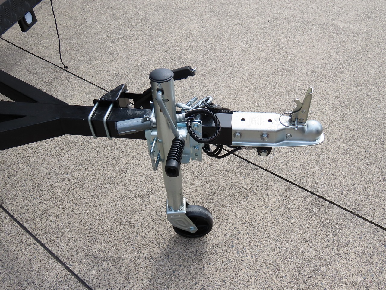 キャンピングカートレーラー