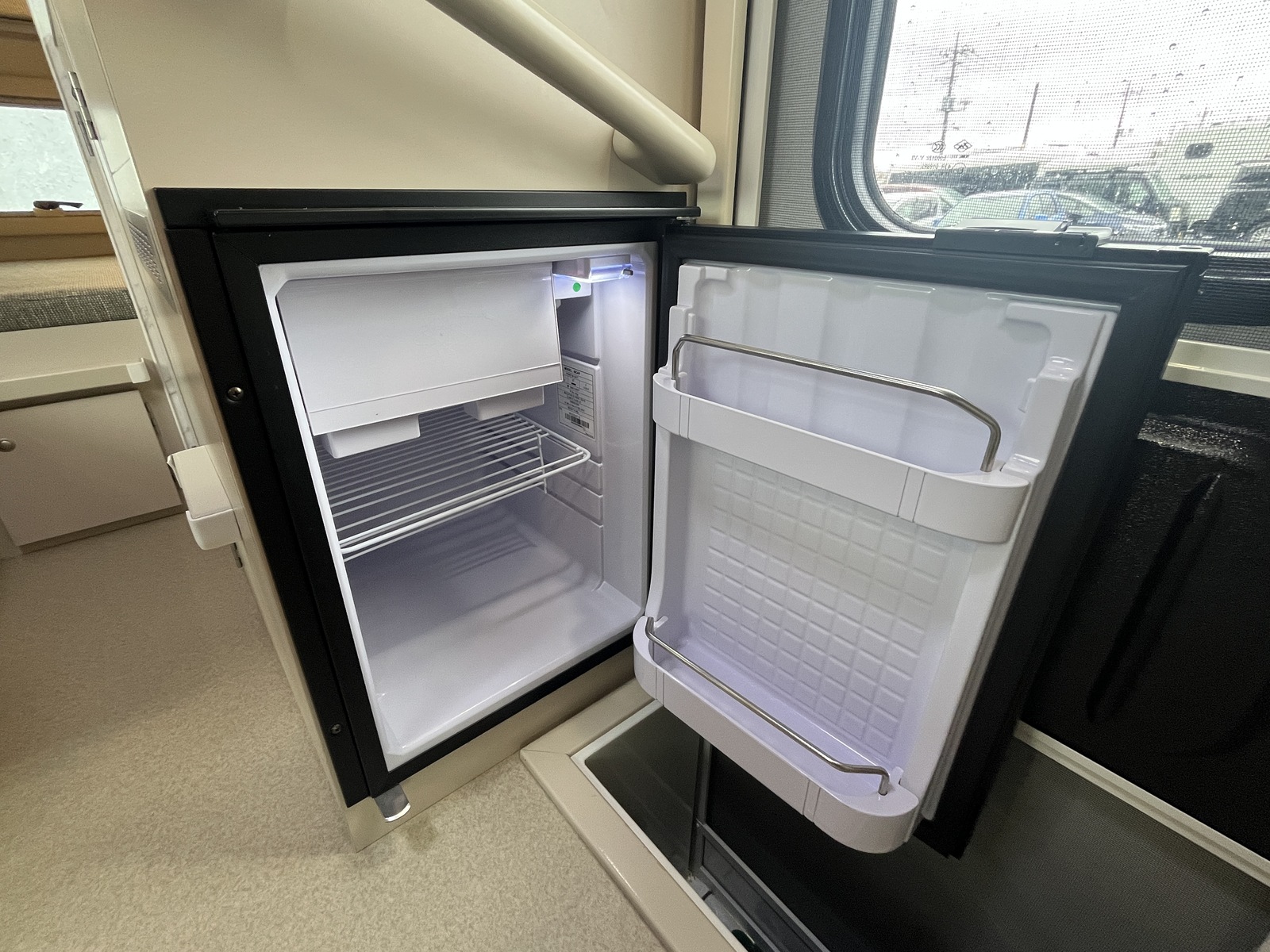 キャンピングカーキャブコン