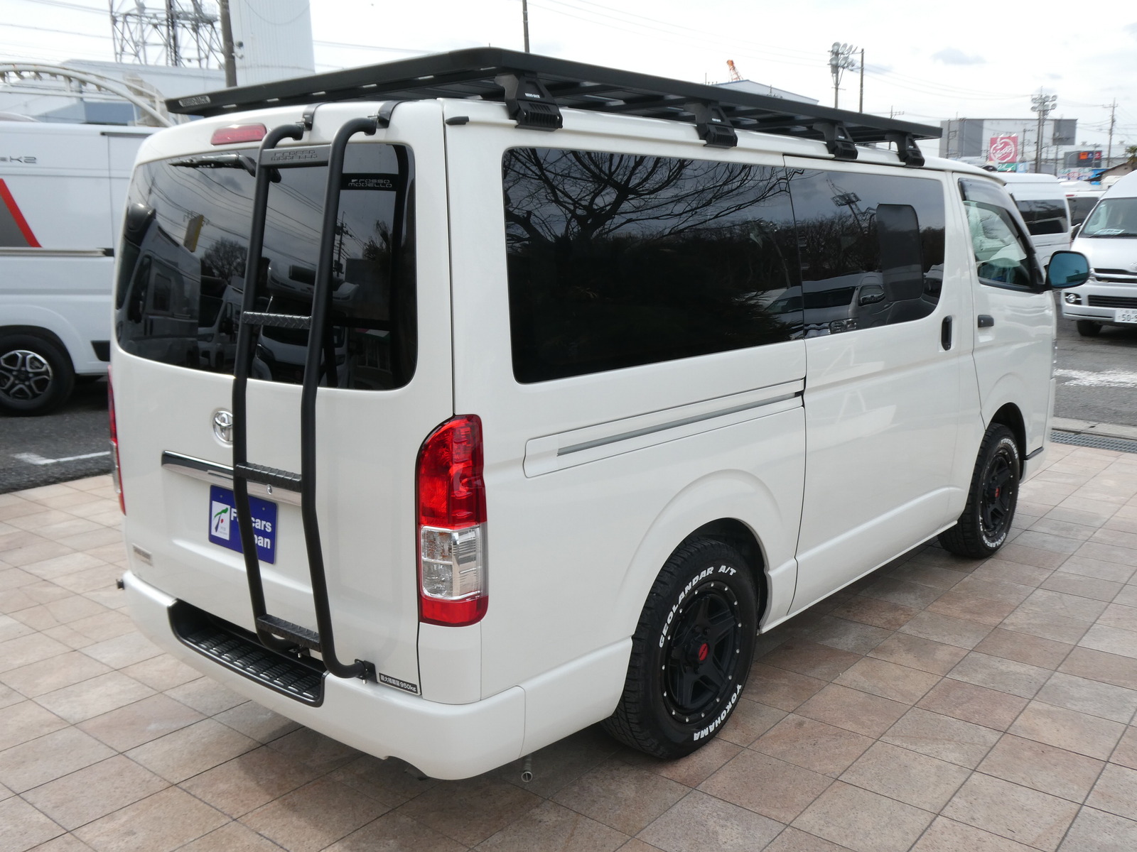 キャンピングカーバンコン