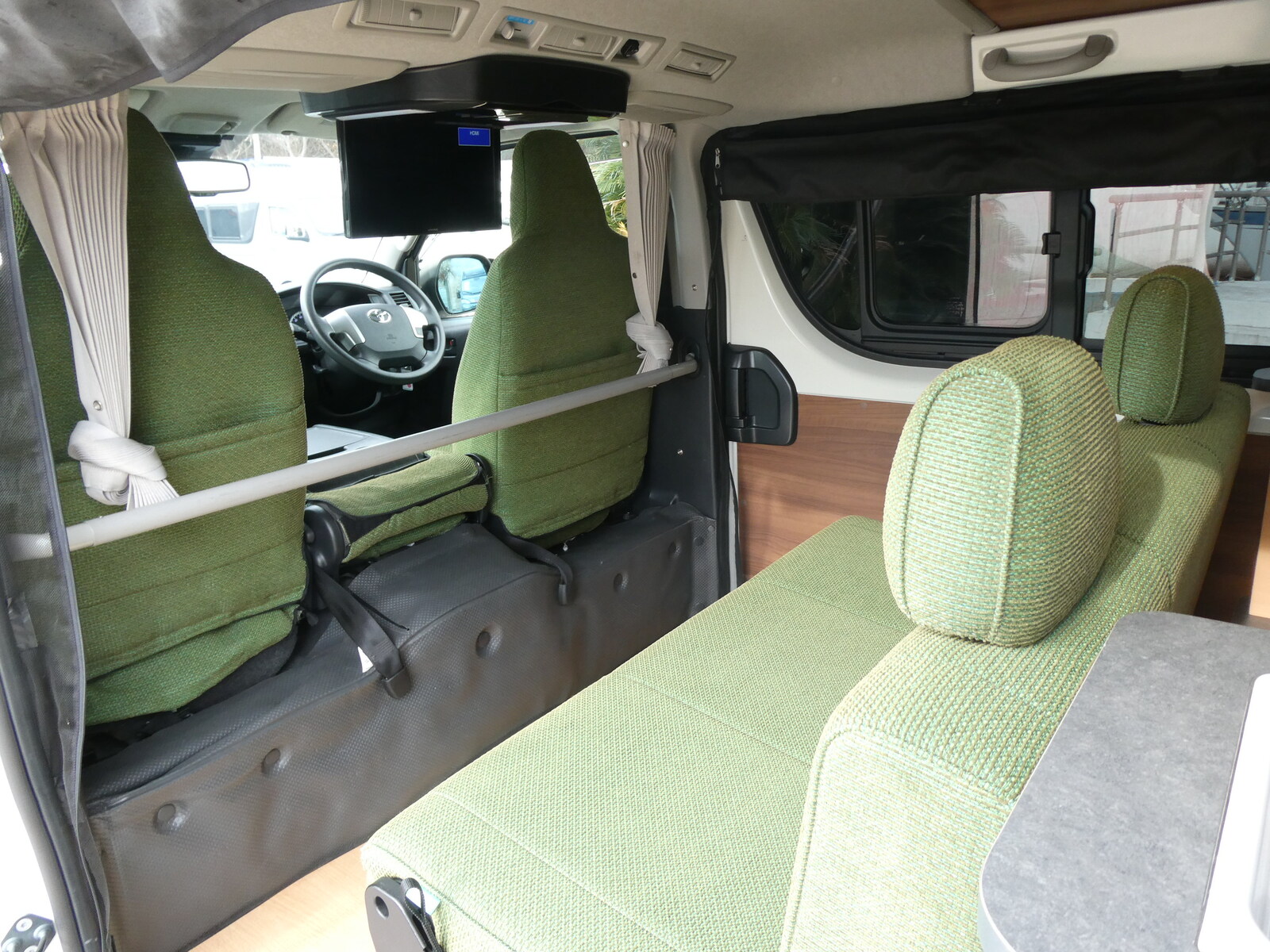 キャンピングカーバンコン