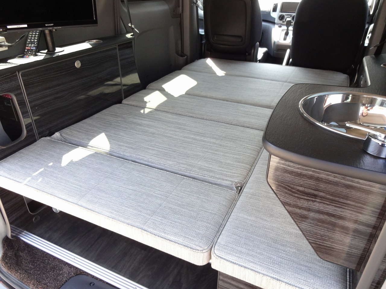 キャンピングカーバンコン