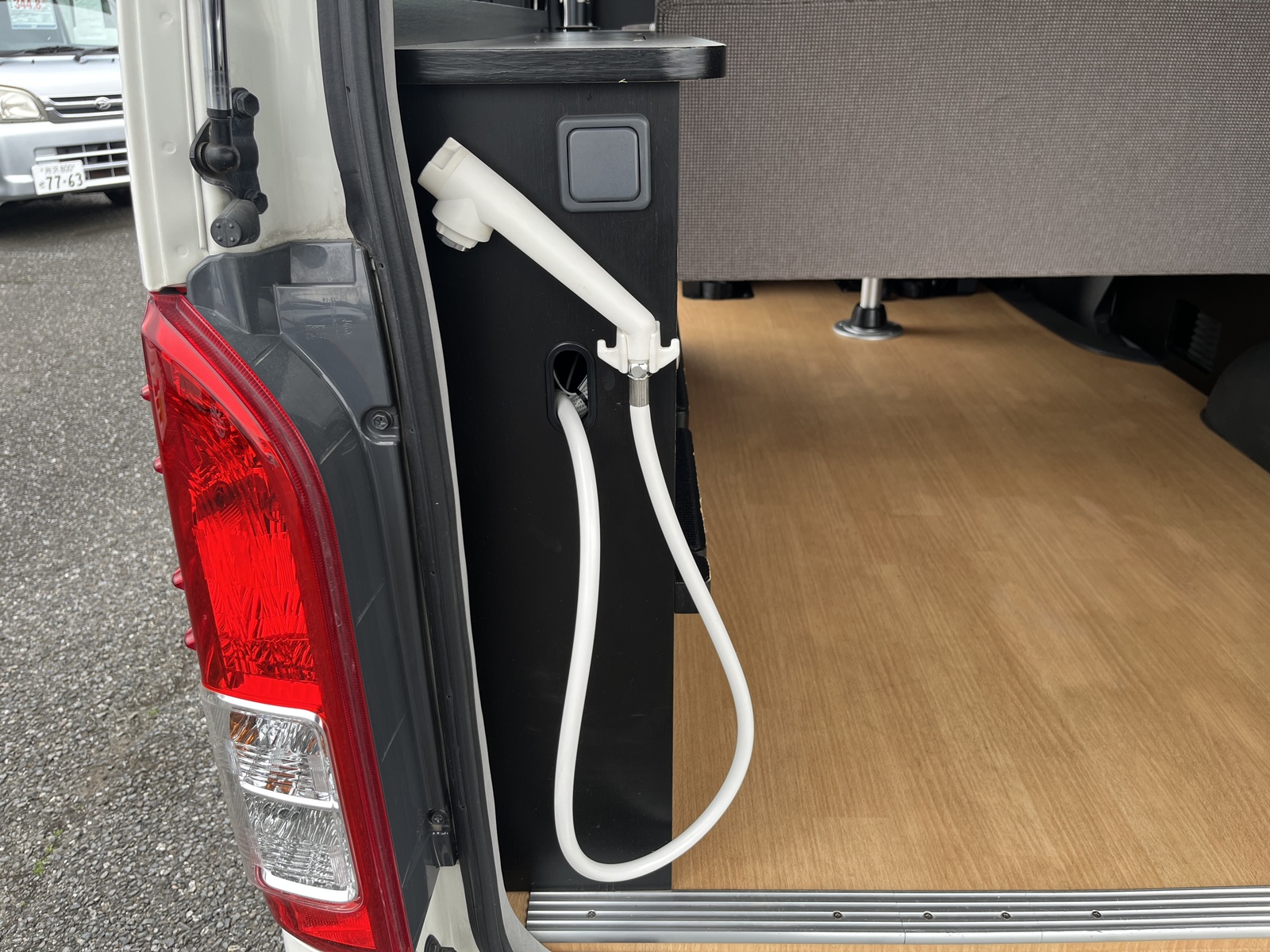 キャンピングカーバンコン