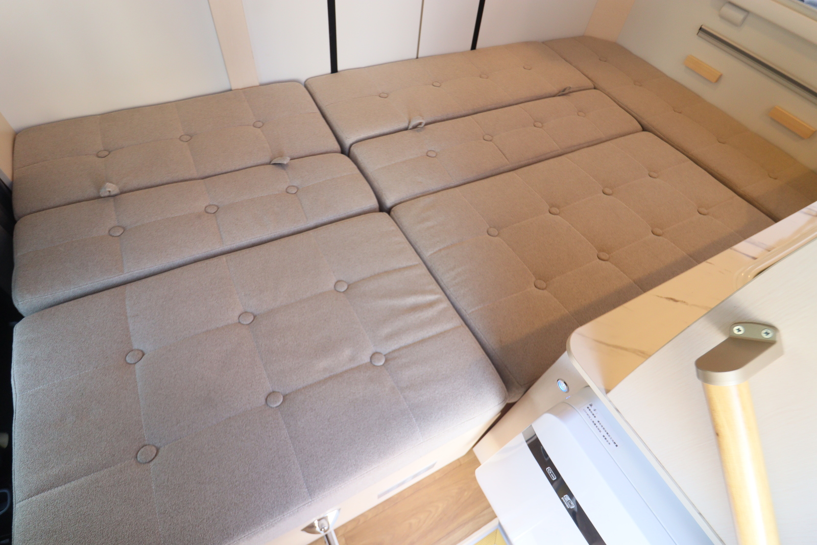 キャンピングカー軽キャンパー