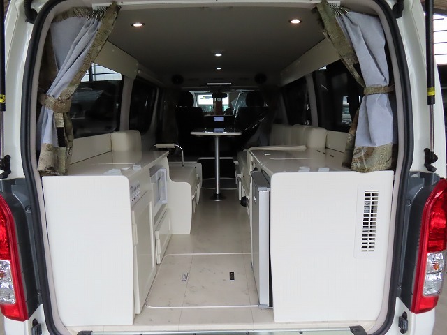 キャンピングカーバンコン