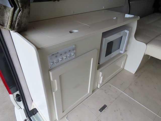 キャンピングカーバンコン