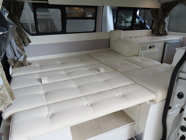 キャンピングカーバンコン