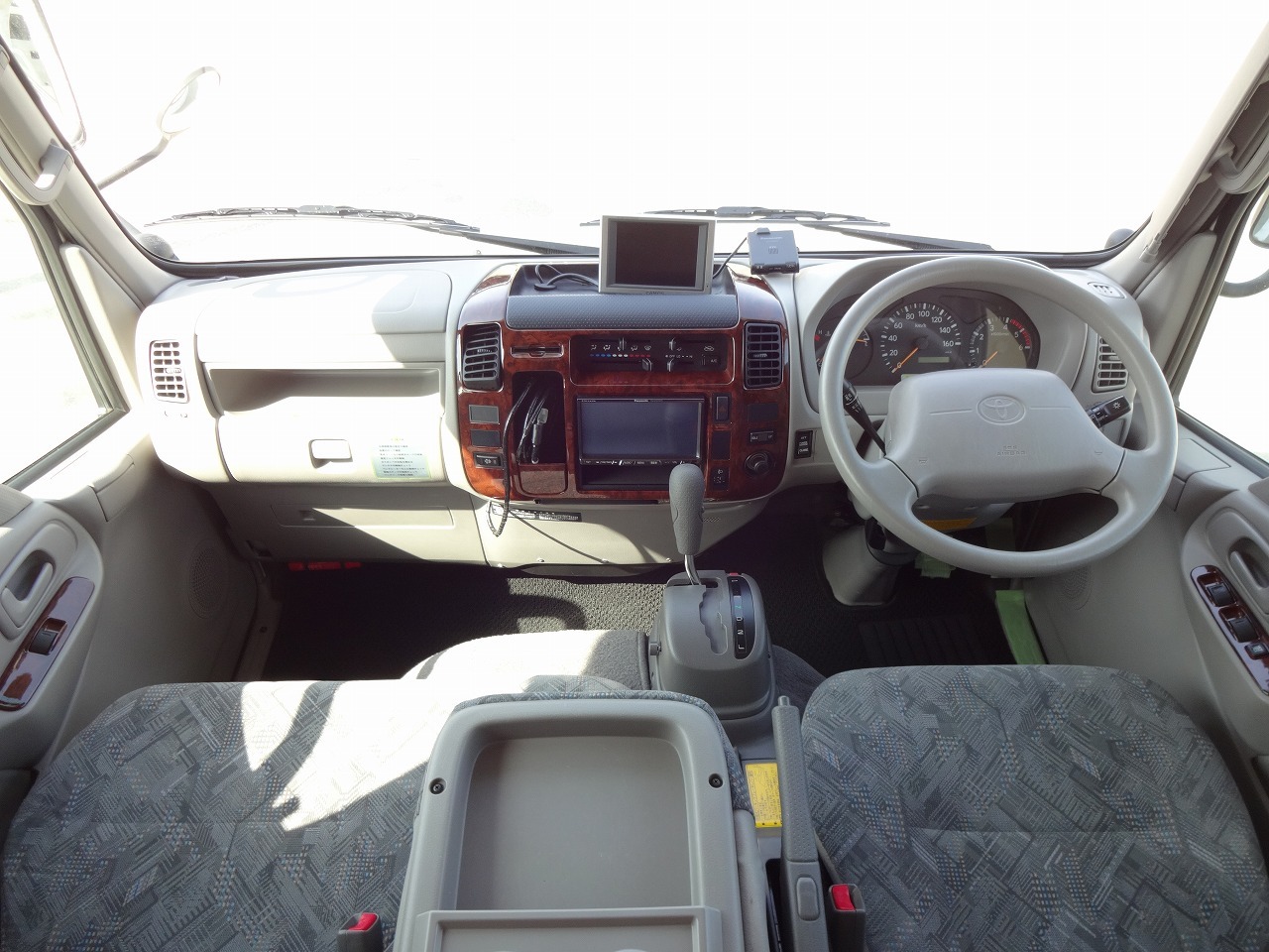 キャンピングカーキャブコン