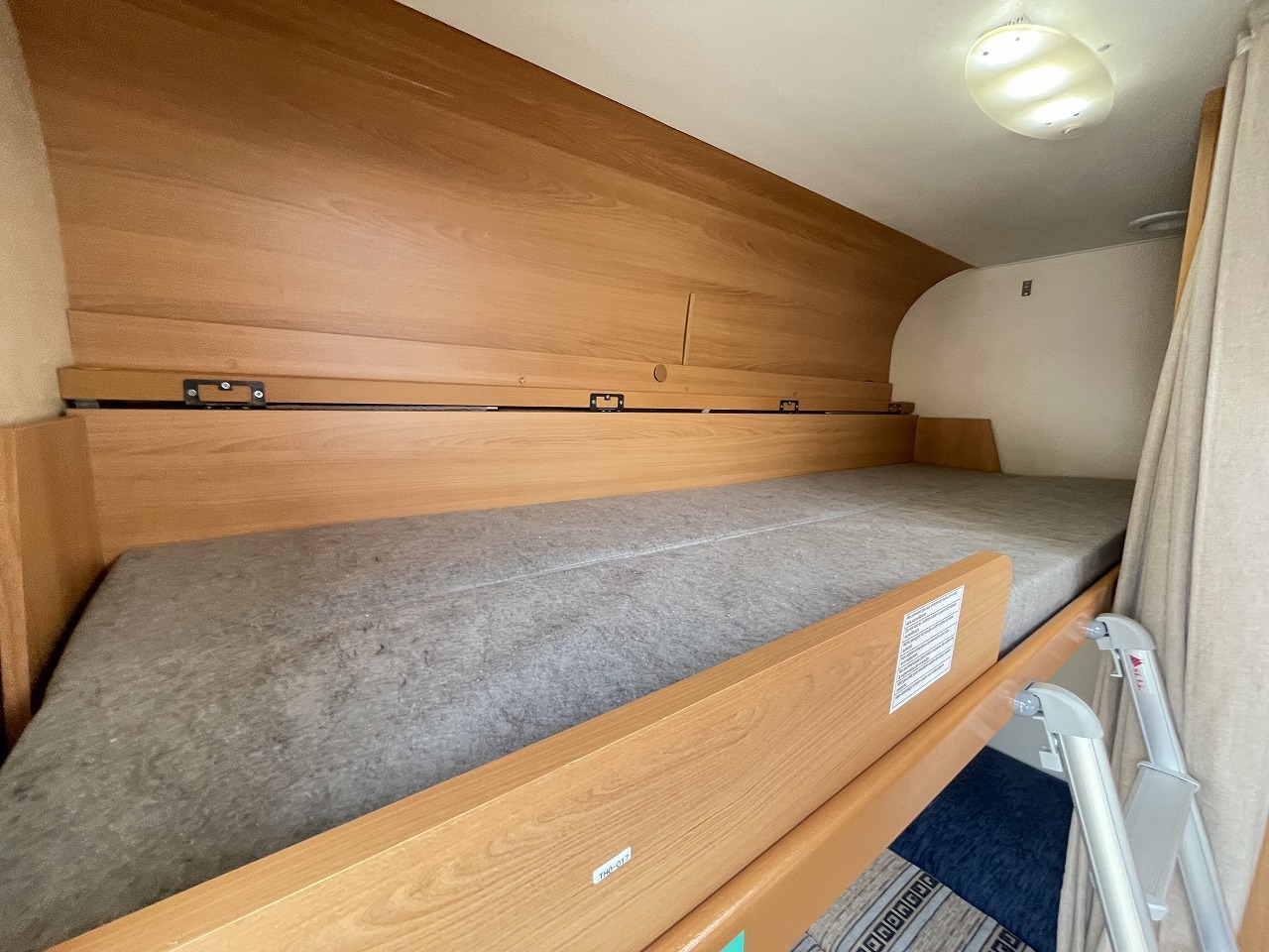 キャンピングカートレーラー