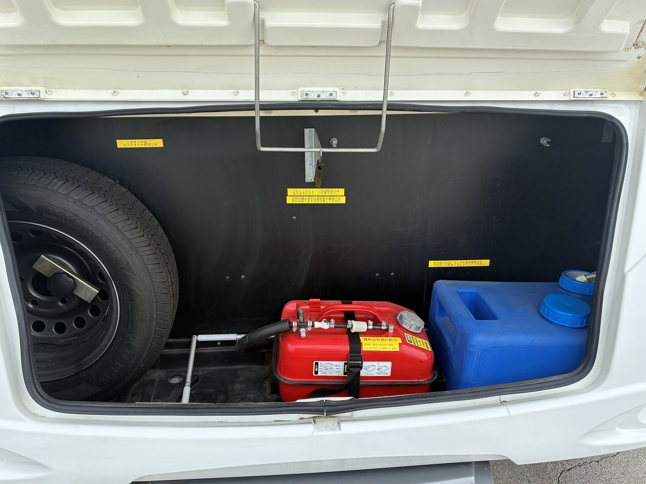 キャンピングカートレーラー