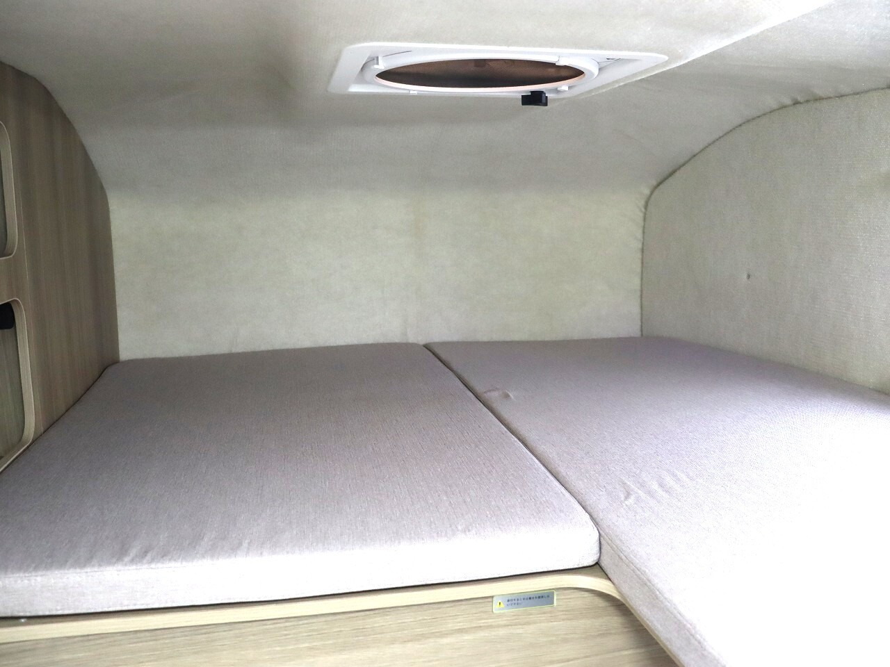 キャンピングカーキャブコン