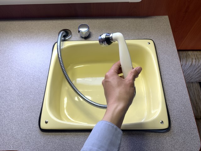 キャンピングカーキャブコン