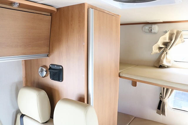 キャンピングカーキャブコン