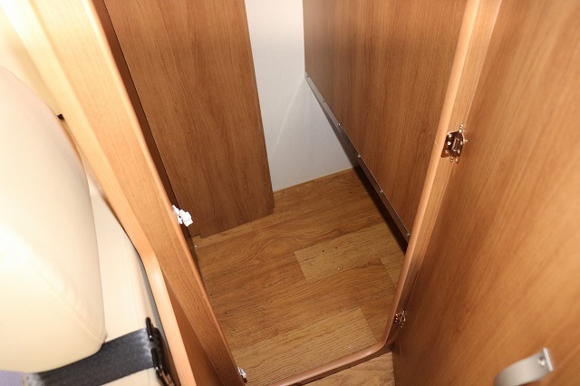 キャンピングカーキャブコン