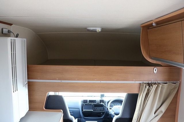 キャンピングカーキャブコン