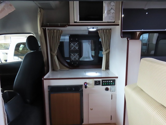 キャンピングカーバンコン