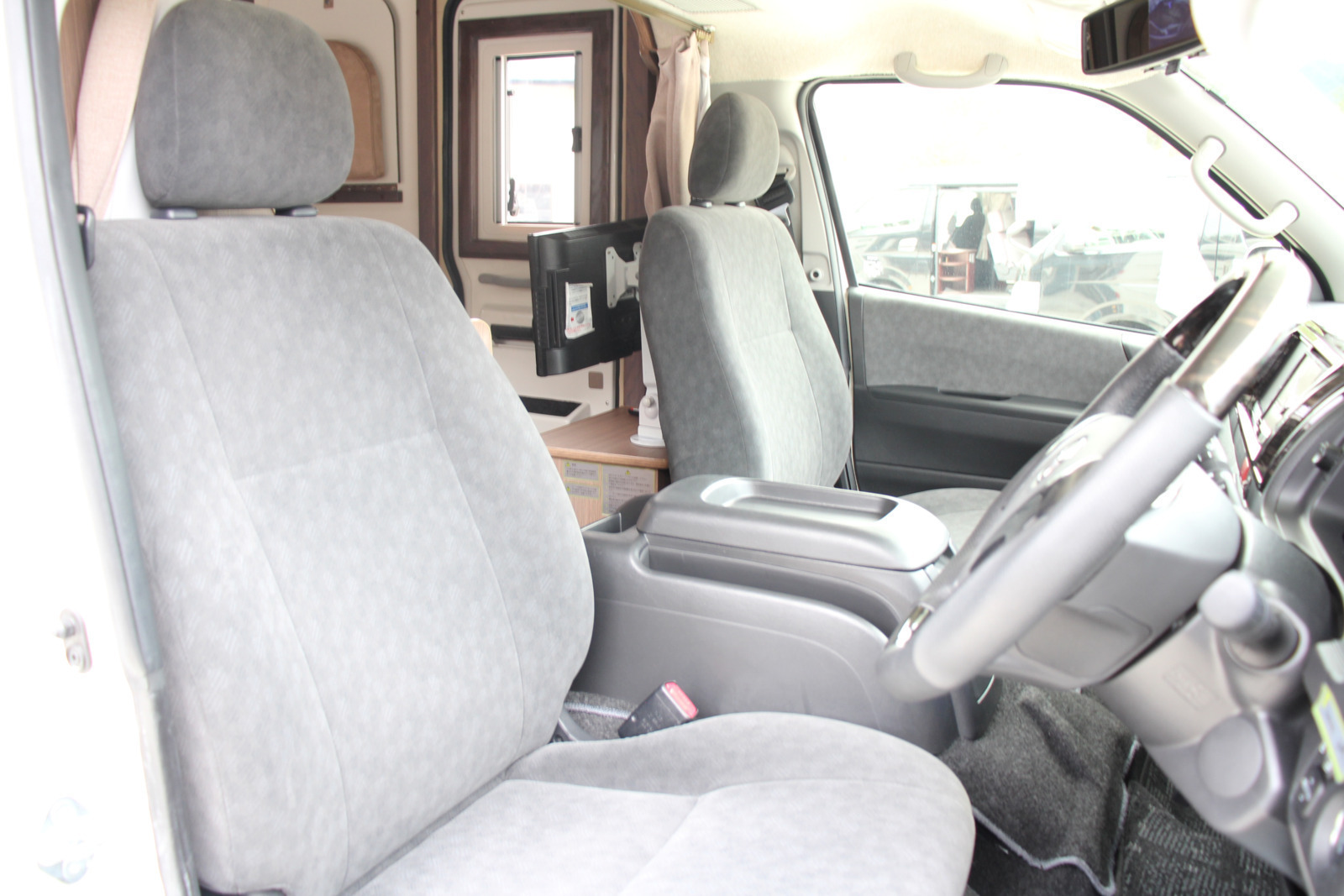 キャンピングカーキャブコン