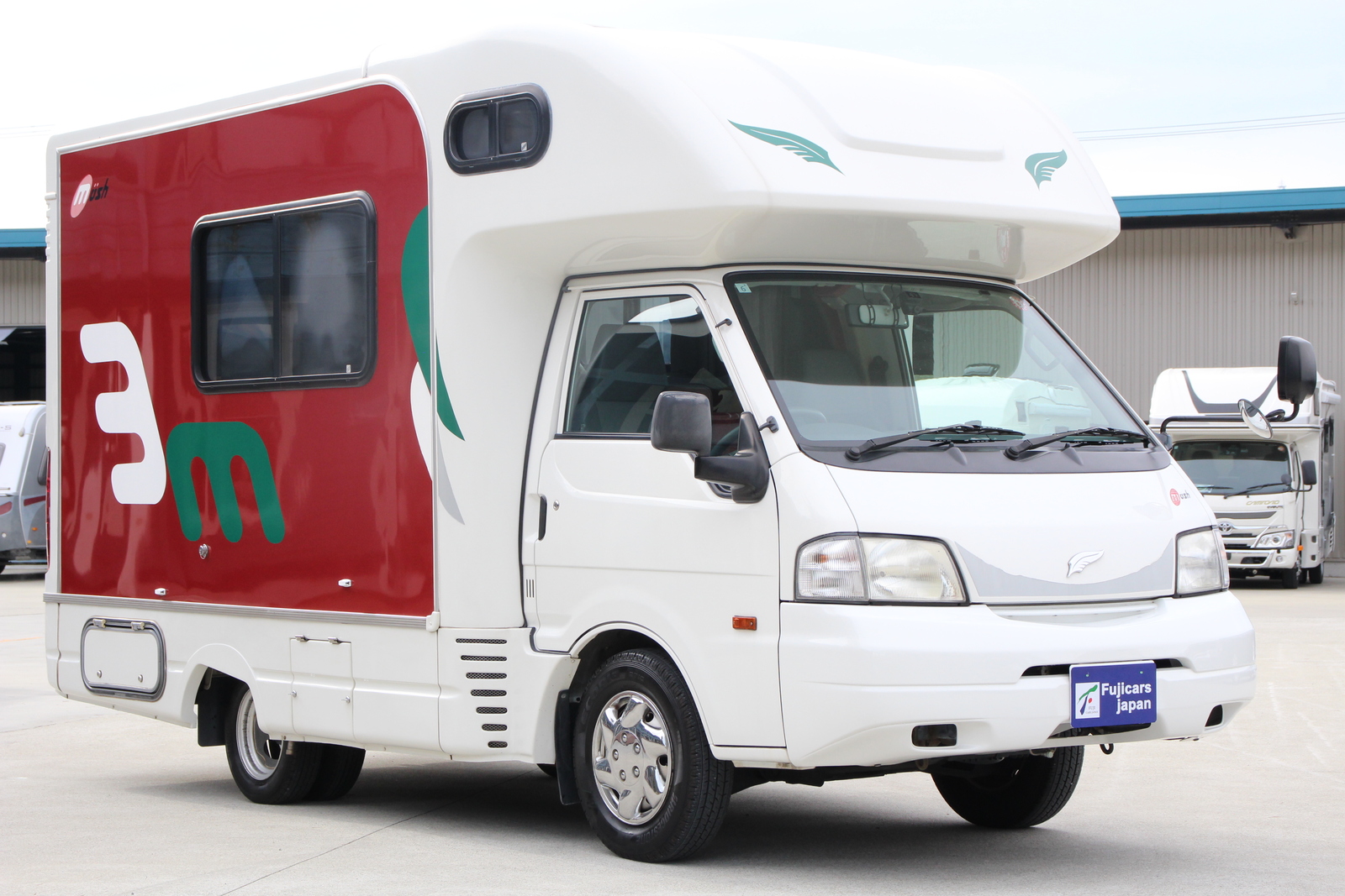 キャンピングカーキャブコン