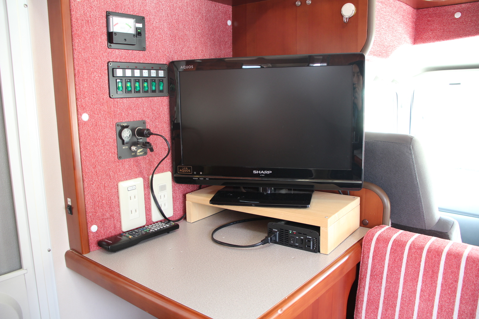 キャンピングカーキャブコン