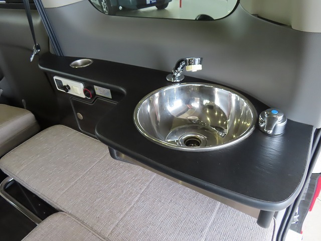 キャンピングカーバンコン