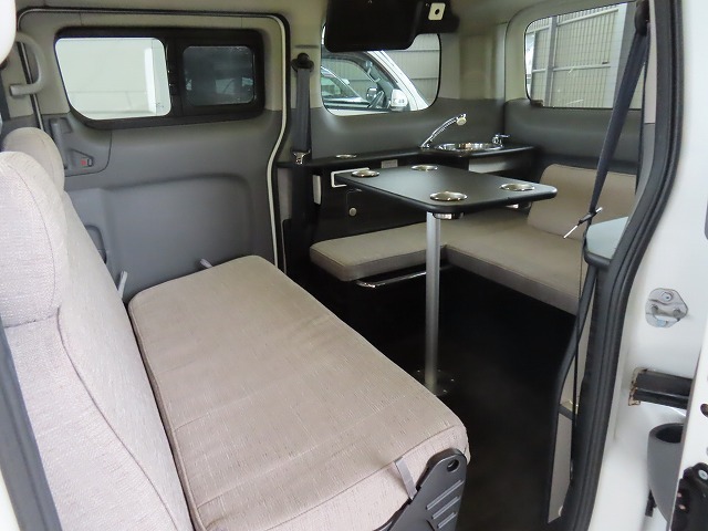 キャンピングカーバンコン