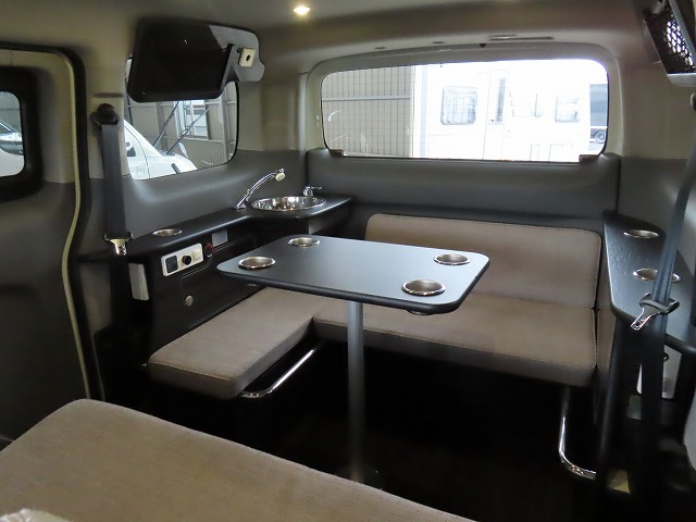 キャンピングカーバンコン