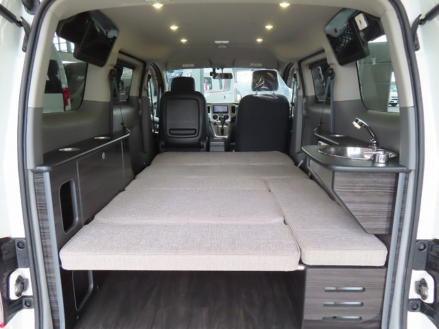 キャンピングカーバンコン