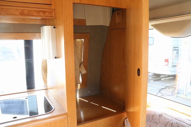 キャンピングカーバンコン