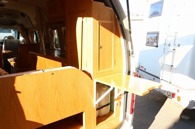 キャンピングカーバンコン