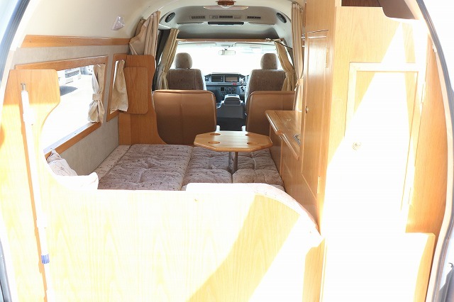 キャンピングカーバンコン