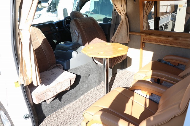 キャンピングカーバンコン