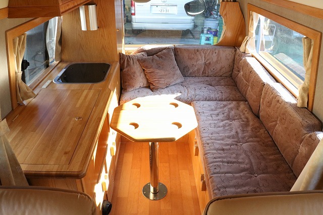 キャンピングカーバンコン